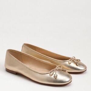 NEW! in box sam edelman gold felicia flats